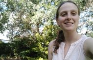 Climate change: Australian students skip school for mass protest