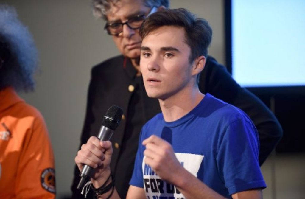 Sarah Sanders called out as 'hypocrite' for defending Covington student