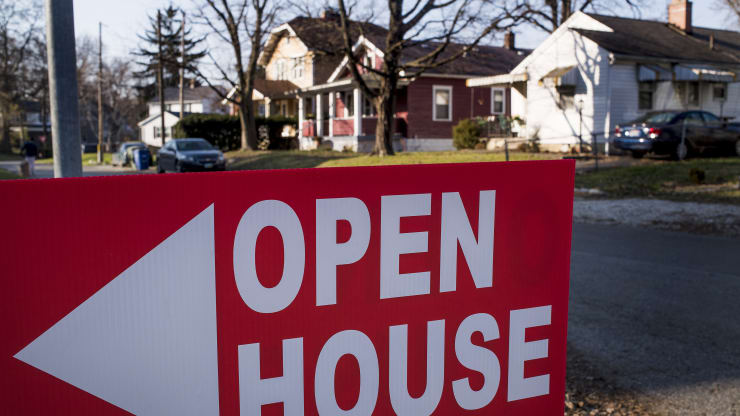 More Americans say now is a bad time to buy a home