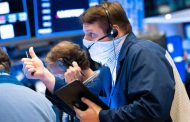 Deutsche Bank bullish about the 2021 economic recovery — but there are two key risks